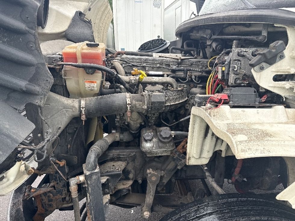 Medium Duty Box Truck-Light and Medium Duty Trucks-Freightliner-2019-M211242S-Romulus-MI-380,513\n\t\tmiles-$ 56,750 - Image 24