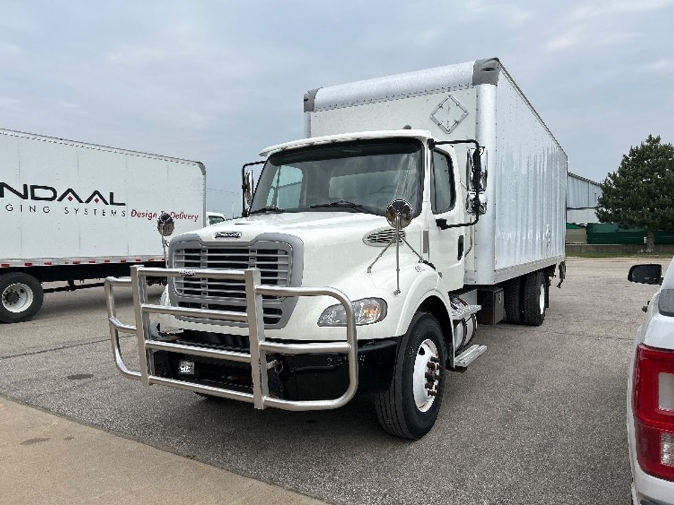Medium Duty Box Truck-Light and Medium Duty Trucks-Freightliner-2019-M211242S-Saginaw-MI-451,252\n\t\tmiles-$ 50,750 - Image 1