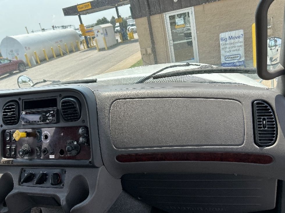 Medium Duty Box Truck-Light and Medium Duty Trucks-Freightliner-2019-M211242S-Saginaw-MI-451,252\n\t\tmiles-$ 50,750 - Image 21