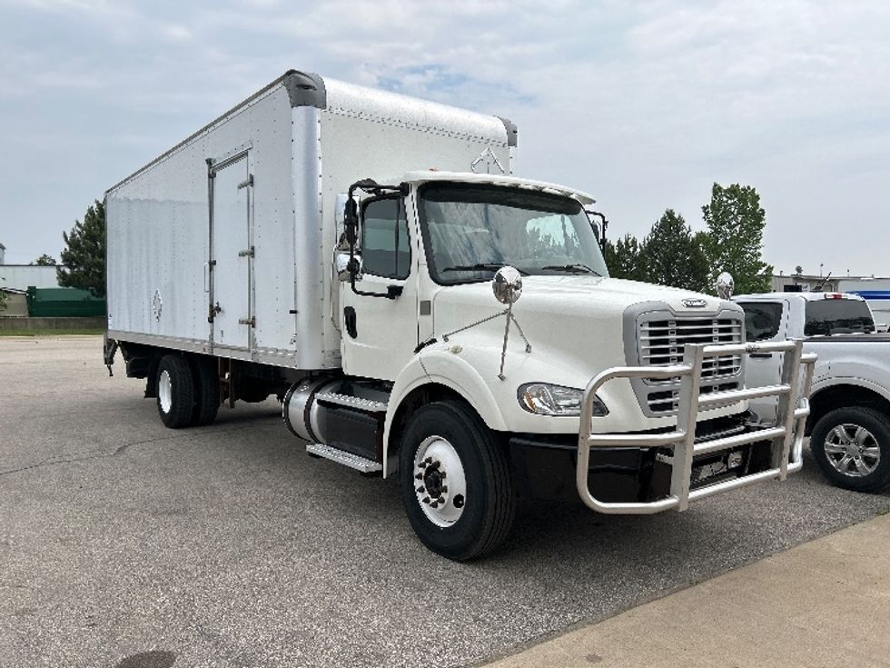 Medium Duty Box Truck-Light and Medium Duty Trucks-Freightliner-2019-M211242S-Saginaw-MI-451,252\n\t\tmiles-$ 50,750 - Image 3