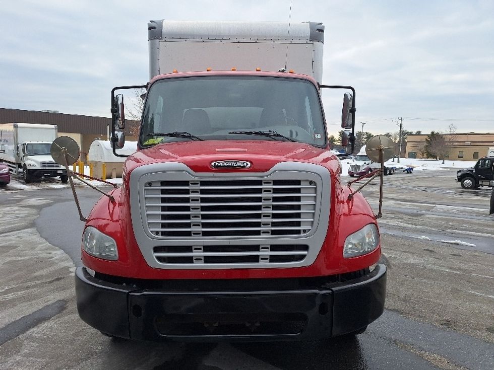 Medium Duty Box Truck-Light and Medium Duty Trucks-Freightliner-2019-M211264S-Londonderry-NH-205,494\n\t\tmiles-$ 82,500 - Image 2