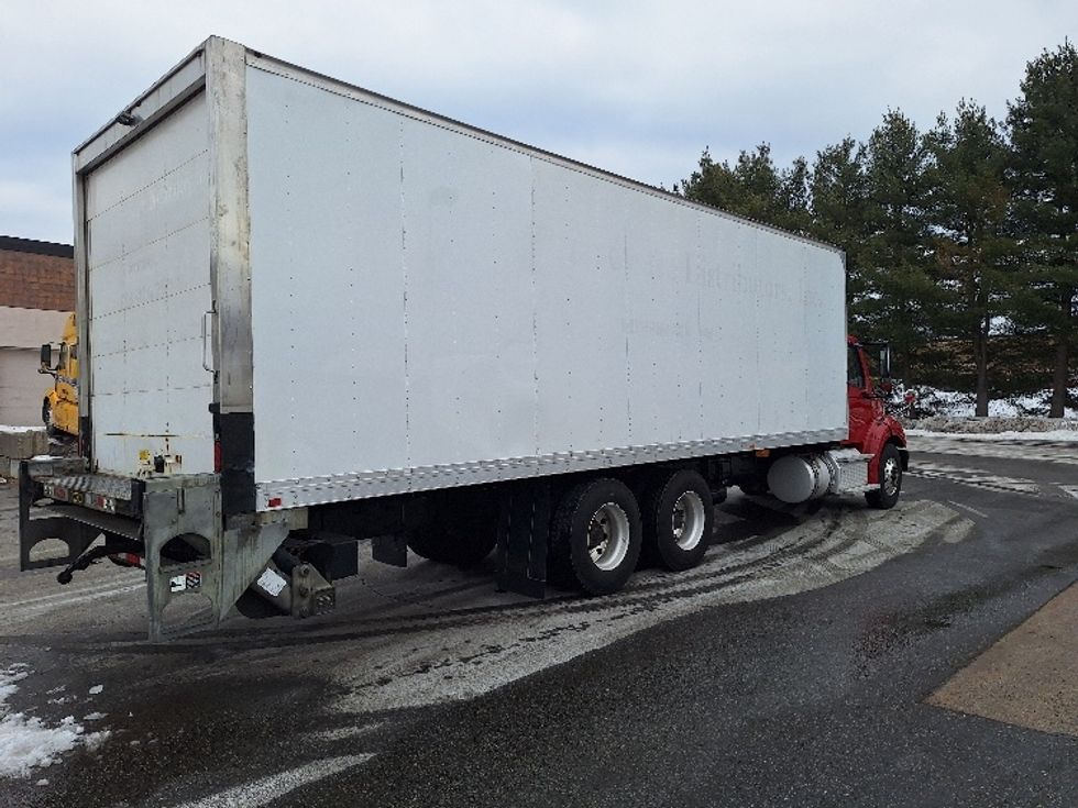 Medium Duty Box Truck-Light and Medium Duty Trucks-Freightliner-2019-M211264S-Londonderry-NH-205,494\n\t\tmiles-$ 82,500 - Image 13