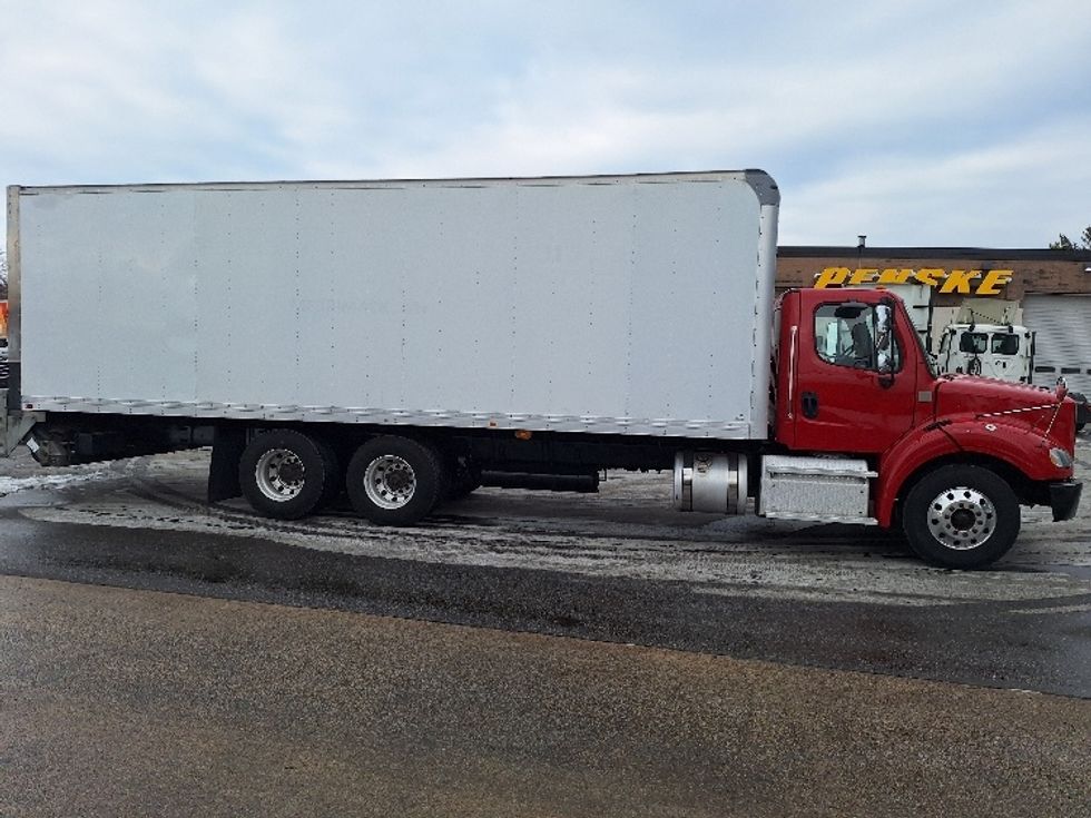 Medium Duty Box Truck-Light and Medium Duty Trucks-Freightliner-2019-M211264S-Londonderry-NH-205,494\n\t\tmiles-$ 82,500 - Image 15