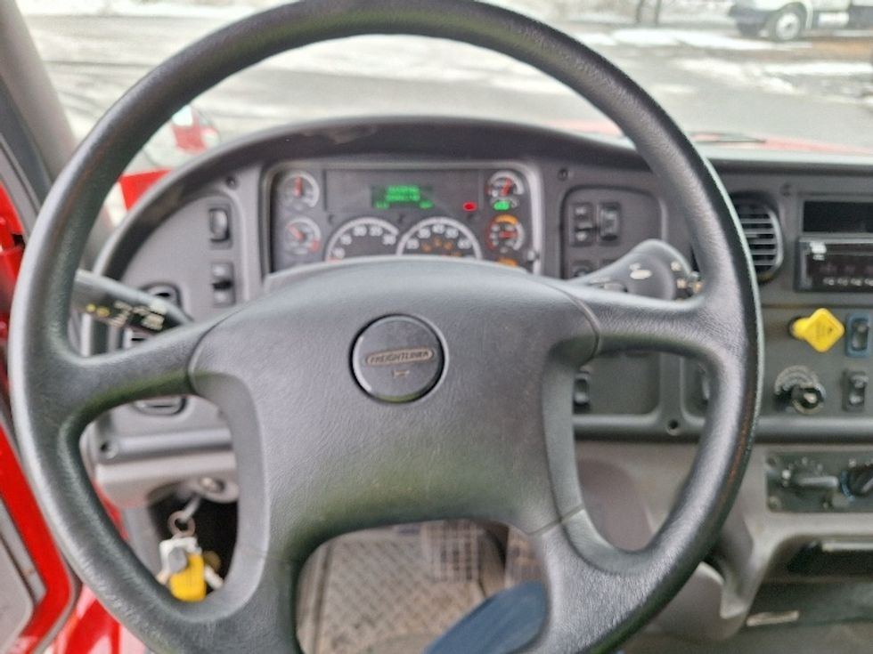 Medium Duty Box Truck-Light and Medium Duty Trucks-Freightliner-2019-M211264S-Londonderry-NH-205,494\n\t\tmiles-$ 82,500 - Image 18