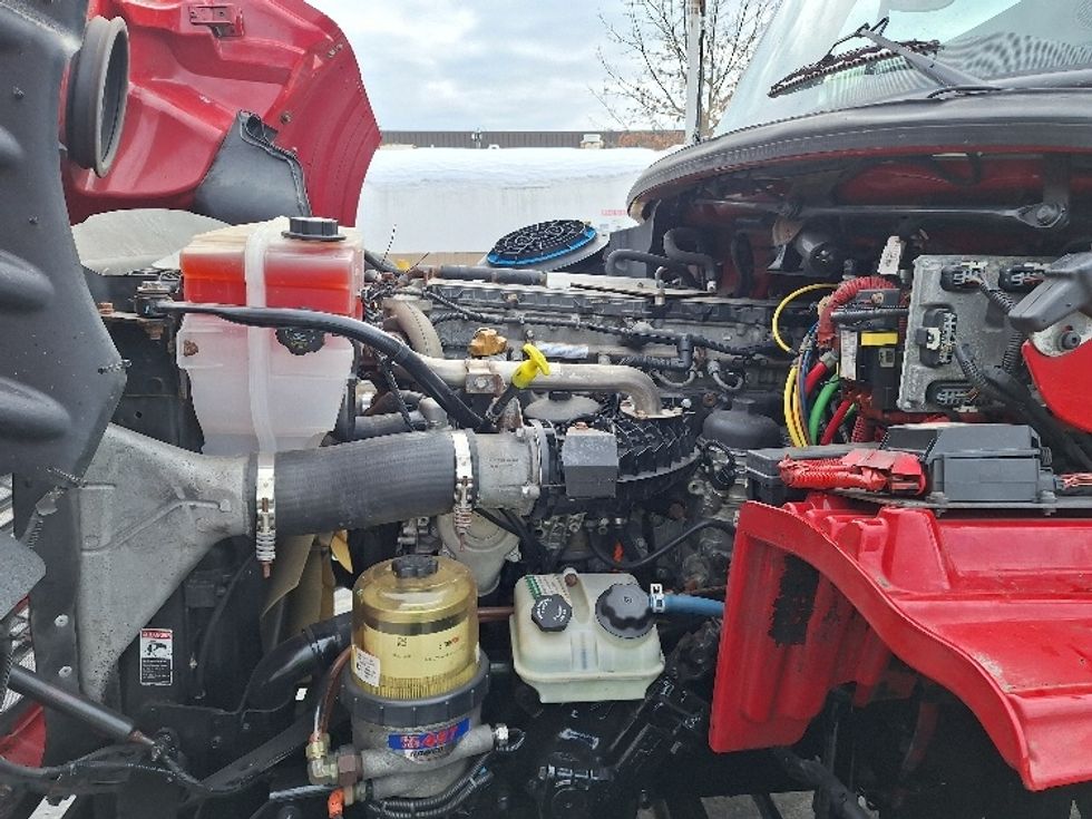 Medium Duty Box Truck-Light and Medium Duty Trucks-Freightliner-2019-M211264S-Londonderry-NH-205,494\n\t\tmiles-$ 82,500 - Image 24