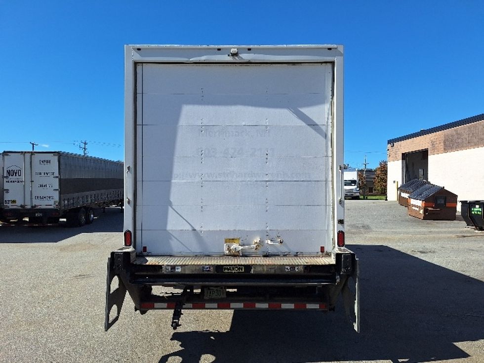 Medium Duty Box Truck-Light and Medium Duty Trucks-Freightliner-2019-M211264S-Londonderry-NH-216,287\n\t\tmiles-$ 82,000 - Image 7