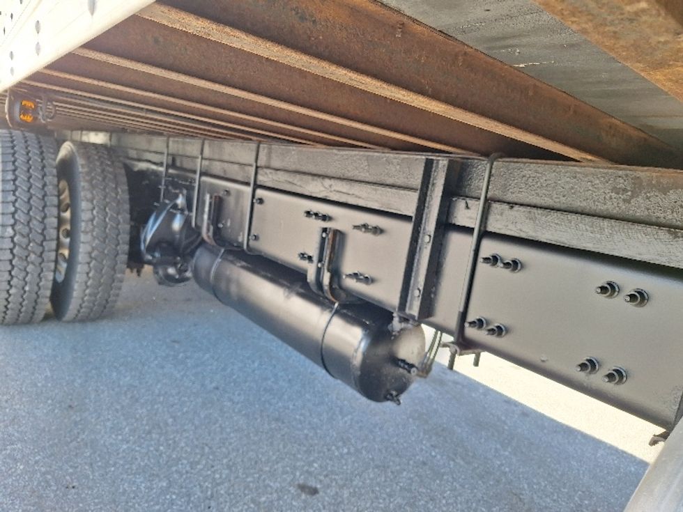Medium Duty Box Truck-Light and Medium Duty Trucks-Freightliner-2019-M211264S-Londonderry-NH-216,287\n\t\tmiles-$ 82,000 - Image 14