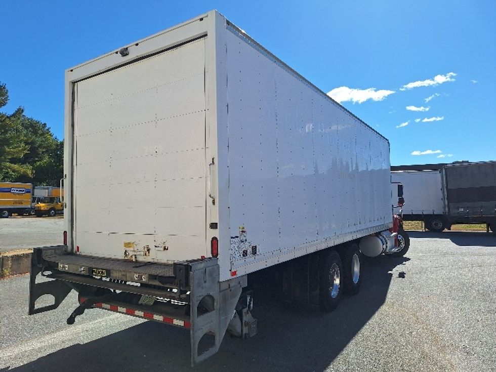 Medium Duty Box Truck-Light and Medium Duty Trucks-Freightliner-2019-M211264S-Londonderry-NH-216,287\n\t\tmiles-$ 82,000 - Image 13