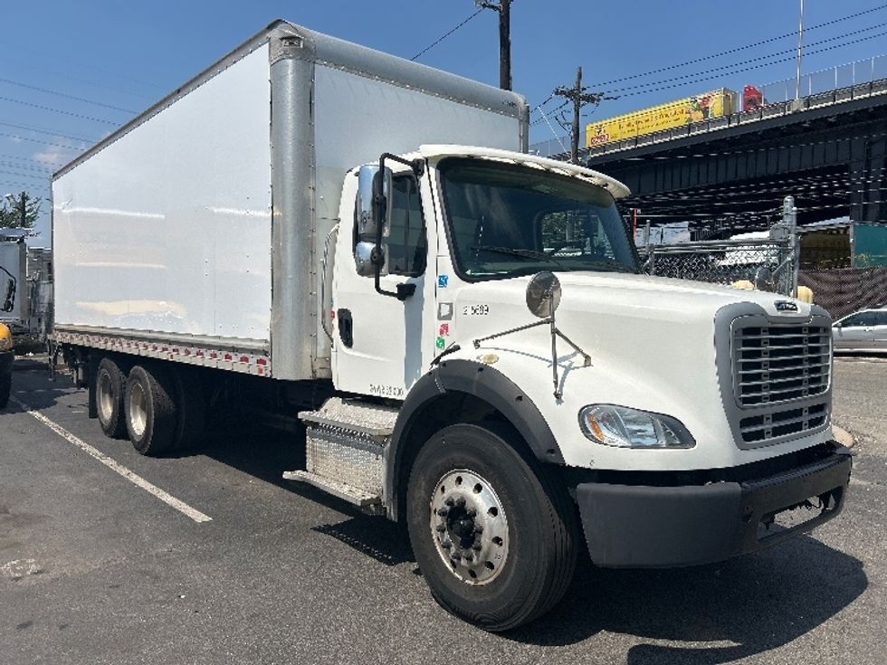 Medium Duty Box Truck-Light and Medium Duty Trucks-Freightliner-2019-M211264S-North Bergen-NJ-141,899\n\t\tmiles-$ 90,000 - Image 1