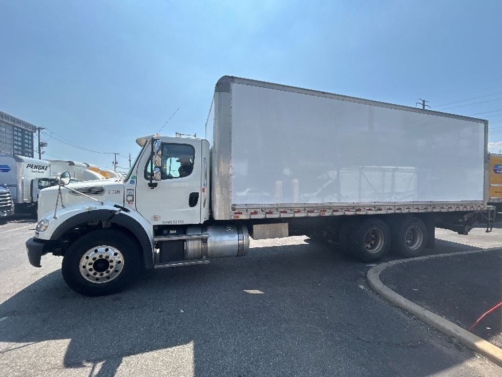 Medium Duty Box Truck-Light and Medium Duty Trucks-Freightliner-2019-M211264S-North Bergen-NJ-141,899\n\t\tmiles-$ 90,000 - Image 4