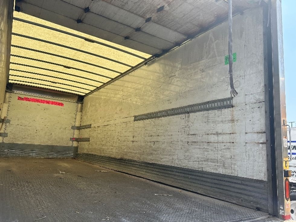 Medium Duty Box Truck-Light and Medium Duty Trucks-Freightliner-2019-M211264S-North Bergen-NJ-141,899\n\t\tmiles-$ 90,000 - Image 12