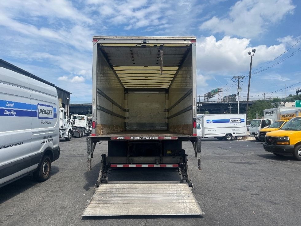Medium Duty Box Truck-Light and Medium Duty Trucks-Freightliner-2019-M211264S-North Bergen-NJ-216,102\n\t\tmiles-$ 87,000 - Image 9