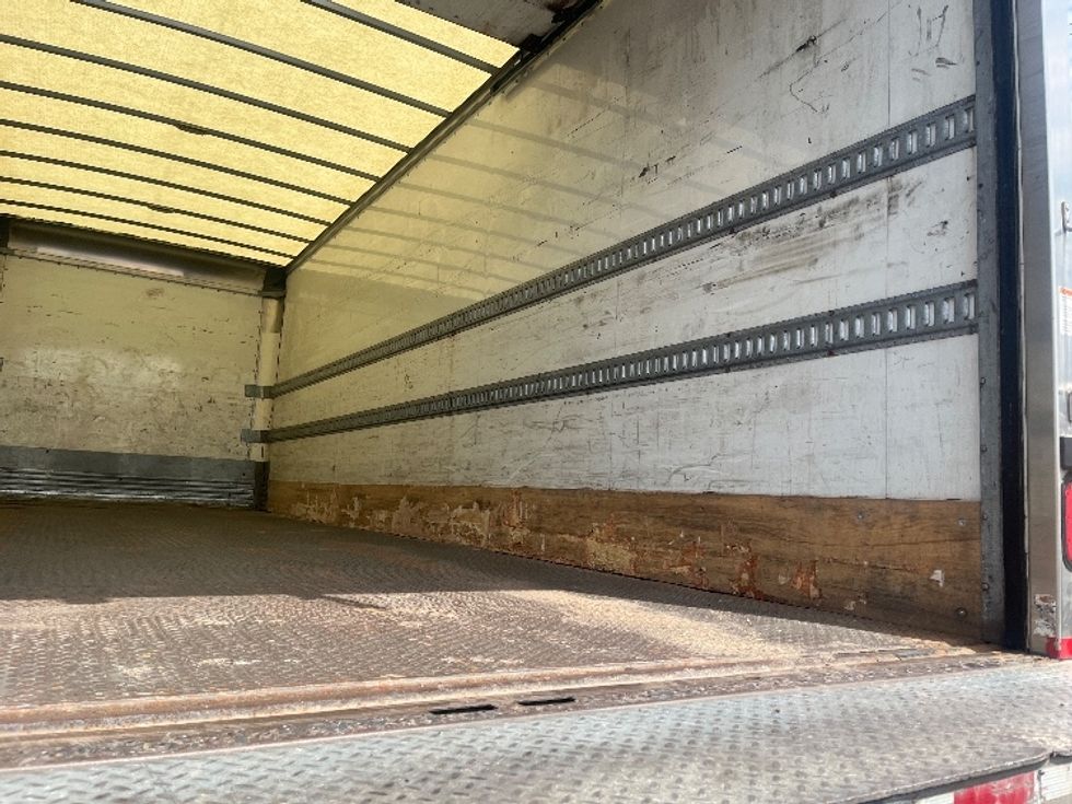 Medium Duty Box Truck-Light and Medium Duty Trucks-Freightliner-2019-M211264S-North Bergen-NJ-216,102\n\t\tmiles-$ 87,000 - Image 12