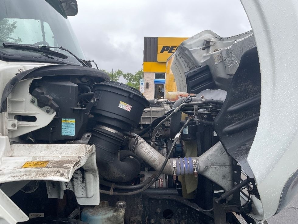 Medium Duty Box Truck-Light and Medium Duty Trucks-Freightliner-2019-M211264S-Rochester-NY-142,949\n\t\tmiles-$ 94,000 - Image 23