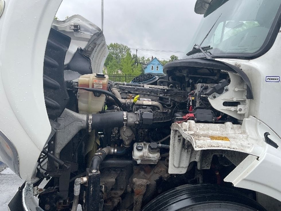 Medium Duty Box Truck-Light and Medium Duty Trucks-Freightliner-2019-M211264S-Rochester-NY-142,949\n\t\tmiles-$ 94,000 - Image 24