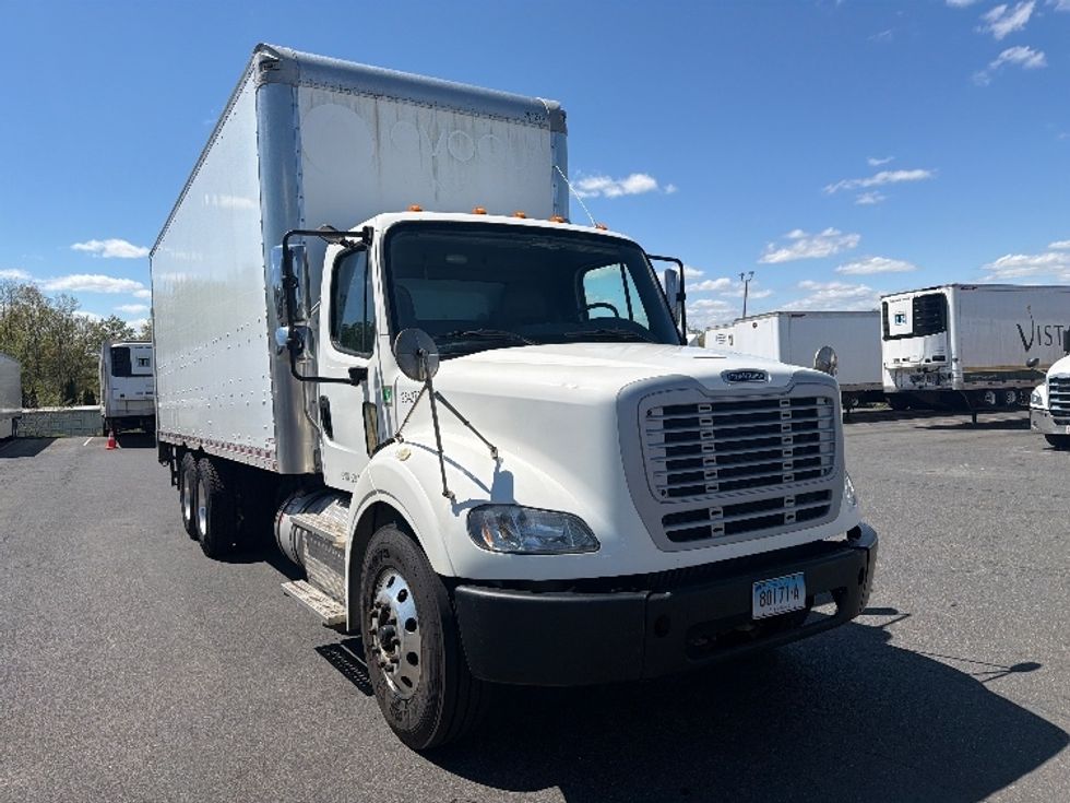 Medium Duty Box Truck-Light and Medium Duty Trucks-Freightliner-2019-M211264S-Springfield-MA-146,704\n\t\tmiles-$ 74,750 - Image 1
