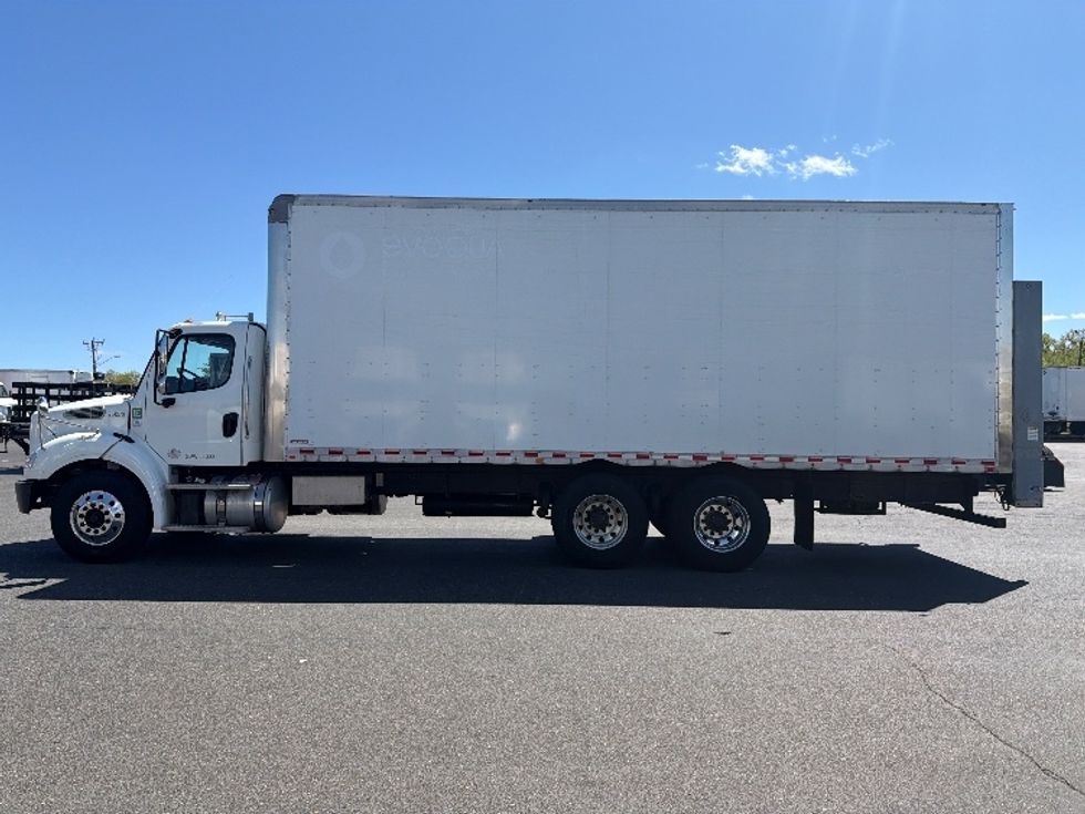 Medium Duty Box Truck-Light and Medium Duty Trucks-Freightliner-2019-M211264S-Springfield-MA-146,704\n\t\tmiles-$ 74,750 - Image 4