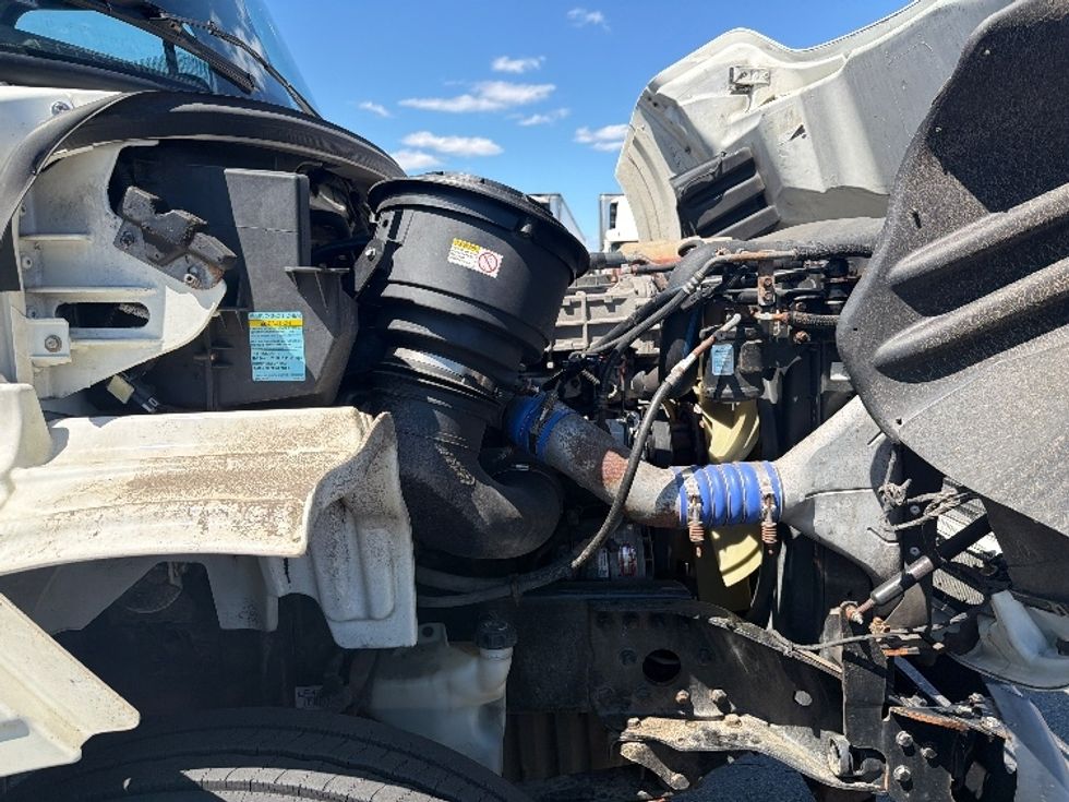 Medium Duty Box Truck-Light and Medium Duty Trucks-Freightliner-2019-M211264S-Springfield-MA-146,704\n\t\tmiles-$ 74,750 - Image 23
