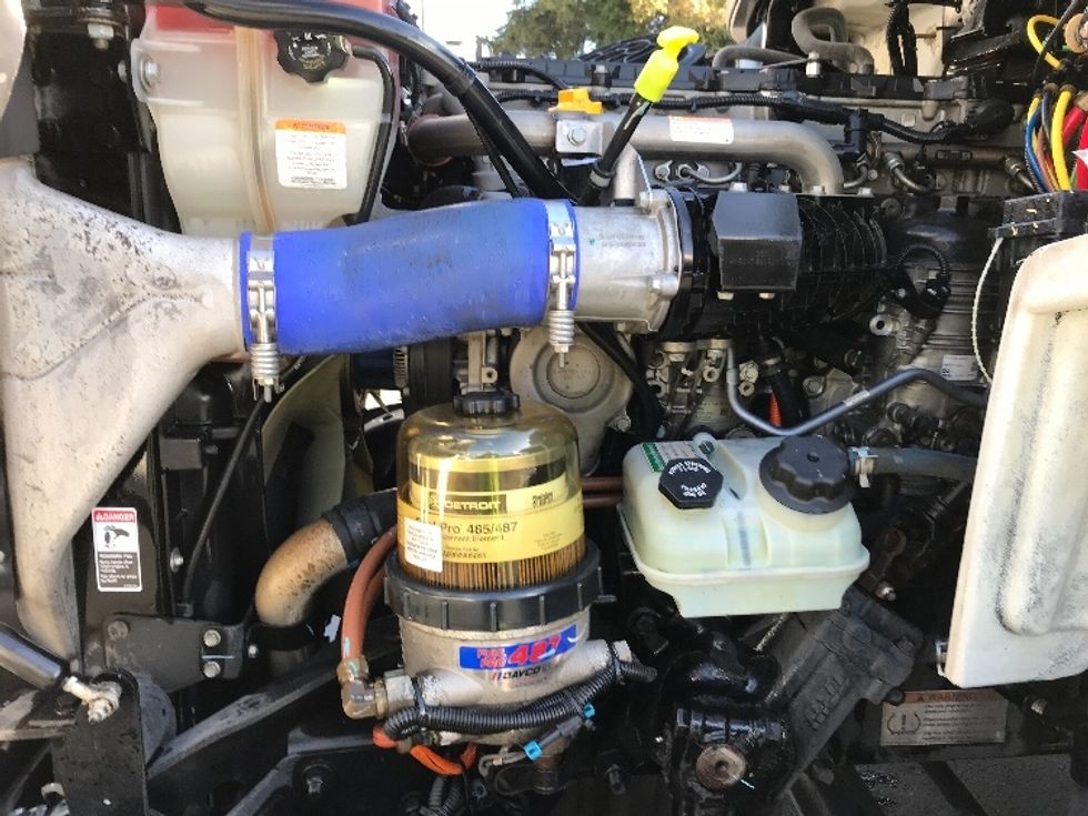 Medium Duty Box Truck-Light and Medium Duty Trucks-Freightliner-2019-M211264S-West Sacramento-CA-224,806\n\t\tmiles-$ 89,250 - Image 24