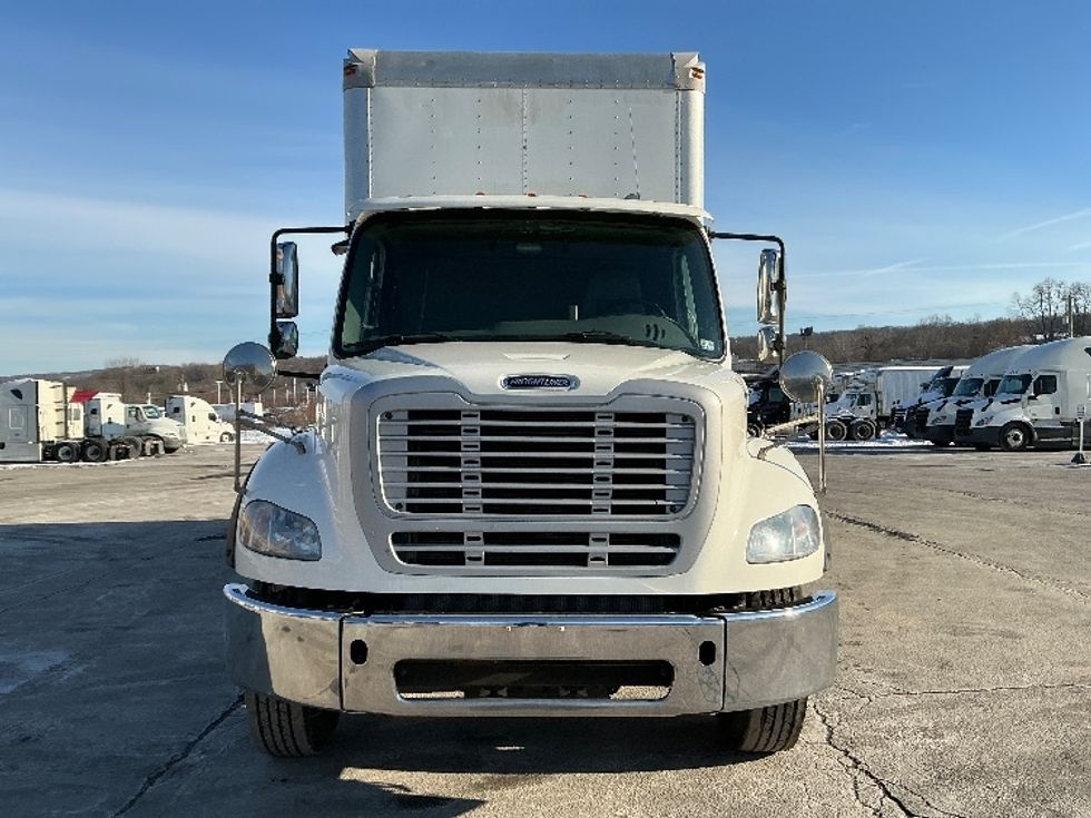 Medium Duty Box Truck-Light and Medium Duty Trucks-Freightliner-2019-M211264S-Wilkes Barre-PA-171,508\n\t\tmiles-$ 80,250 - Image 2