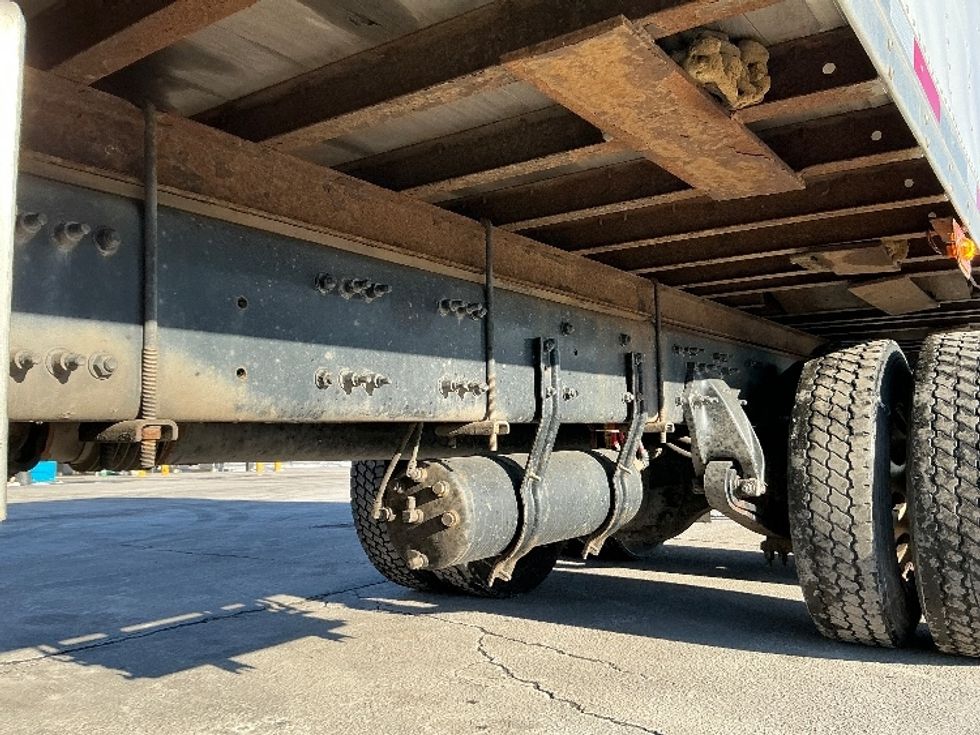 Medium Duty Box Truck-Light and Medium Duty Trucks-Freightliner-2019-M211264S-Wilkes Barre-PA-171,508\n\t\tmiles-$ 80,250 - Image 5