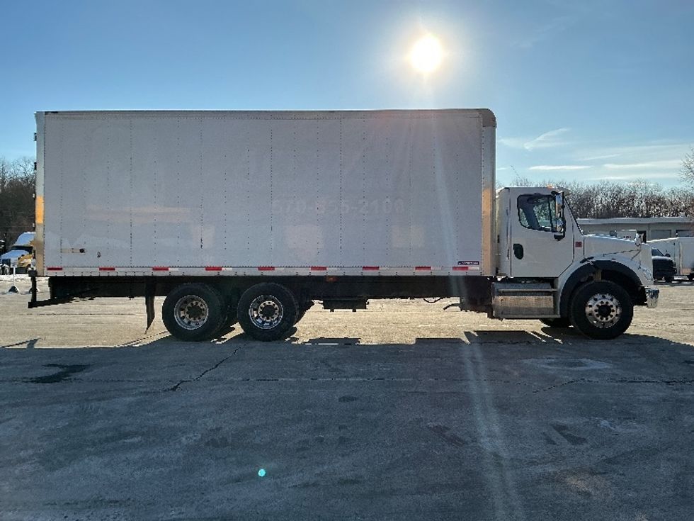 Medium Duty Box Truck-Light and Medium Duty Trucks-Freightliner-2019-M211264S-Wilkes Barre-PA-171,508\n\t\tmiles-$ 80,250 - Image 15