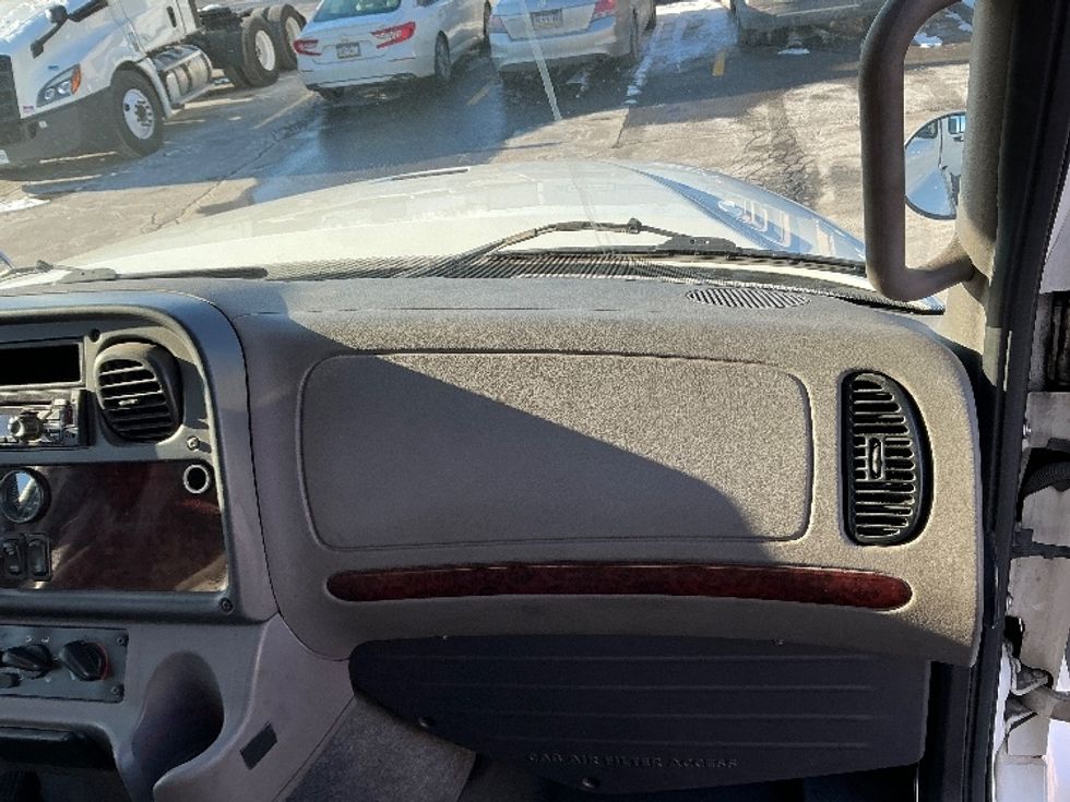 Medium Duty Box Truck-Light and Medium Duty Trucks-Freightliner-2019-M211264S-Wilkes Barre-PA-171,508\n\t\tmiles-$ 80,250 - Image 21