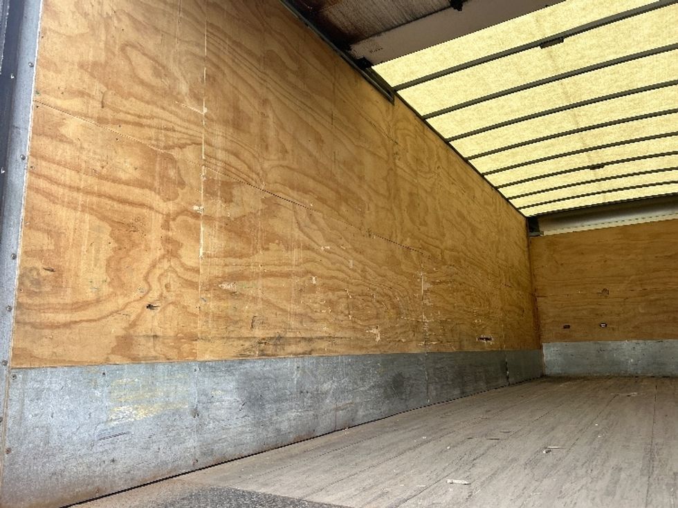 Medium Duty Box Truck-Light and Medium Duty Trucks-Freightliner-2019-M211264S-Windsor-WI-366,077\n\t\tmiles-$ 63,750 - Image 10