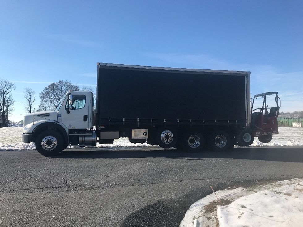 Medium Duty Box Truck-Light and Medium Duty Trucks-Freightliner-2019-M211284S-Cleona-PA-85,716\n\t\tmiles-$ 125,500 - Image 4