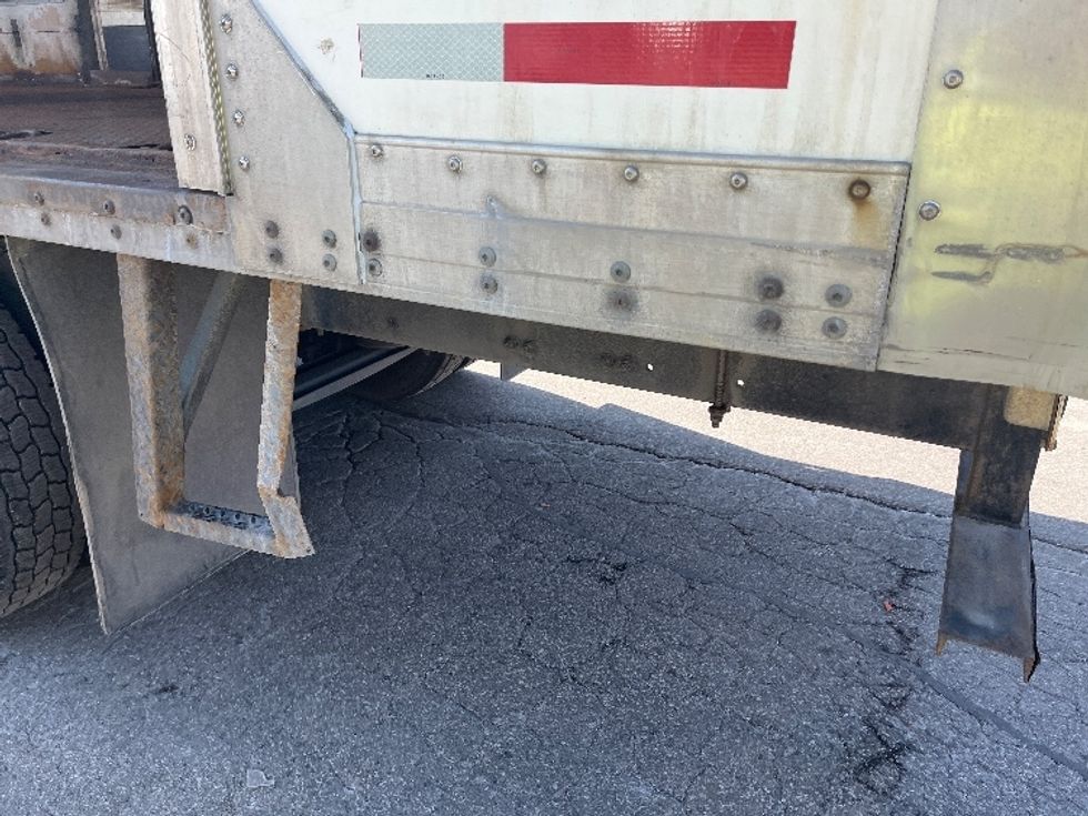 Medium Duty Box Truck-Light and Medium Duty Trucks-Freightliner-2019-M211284S-Warren-MI-333,469\n\t\tmiles-$ 85,250 - Image 29