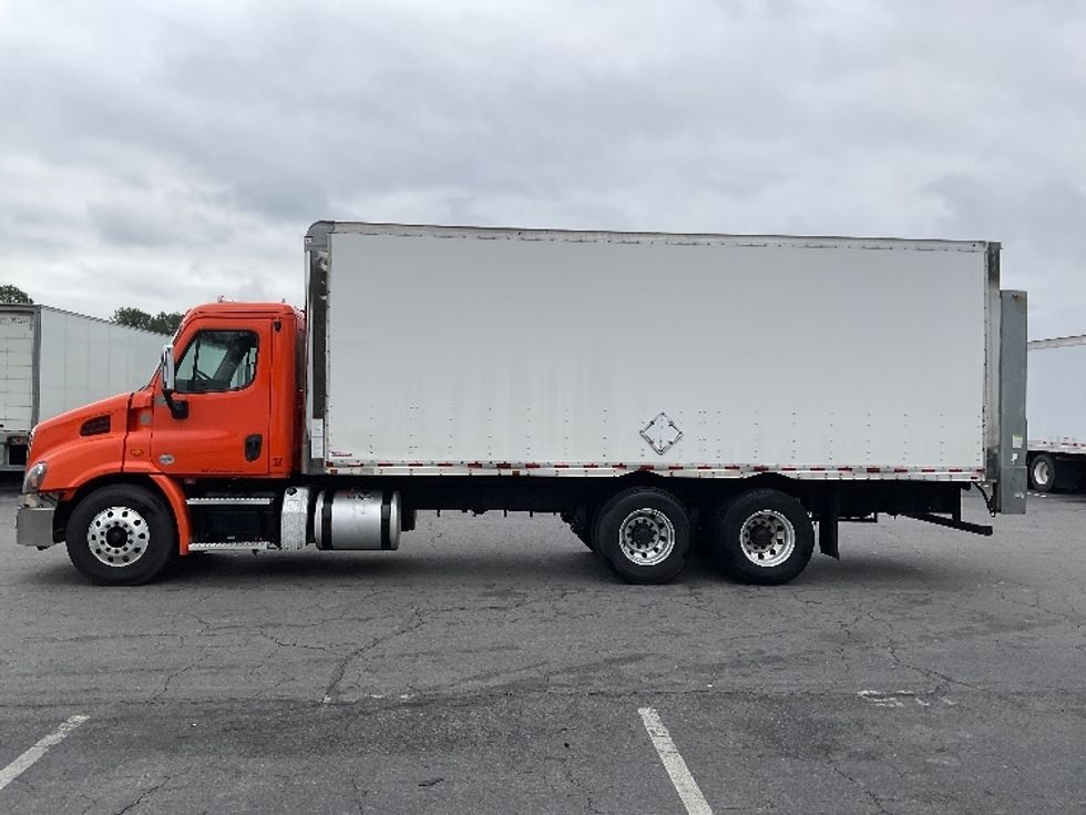 Medium Duty Box Truck-Light and Medium Duty Trucks-Freightliner-2020-Cascadia X11364S-Little Rock-AR-366,815\n\t\tmiles-$ 82,250 - Image 4