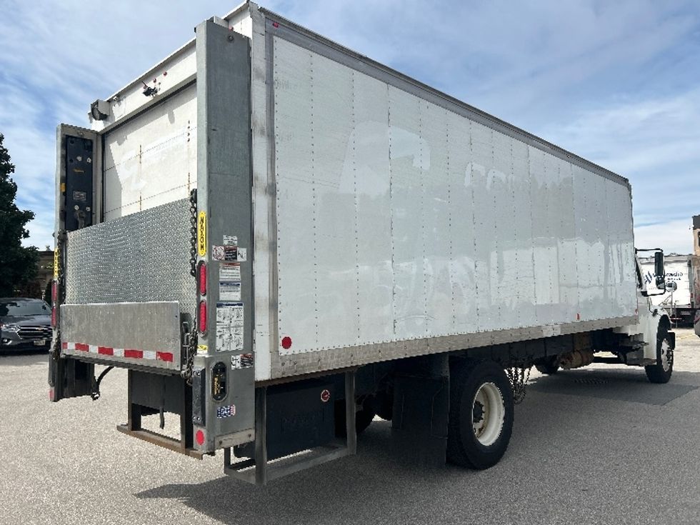 Medium Duty Box Truck-Light and Medium Duty Trucks-Freightliner-2020-M2-Abbotsford-BC-144,090\n\t\tkm-$ 77,000 - Image 13