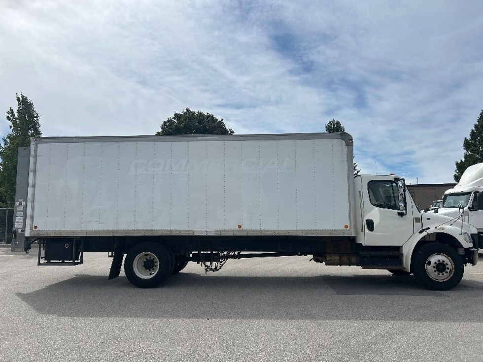 Medium Duty Box Truck-Light and Medium Duty Trucks-Freightliner-2020-M2-Abbotsford-BC-144,090\n\t\tkm-$ 77,000 - Image 15