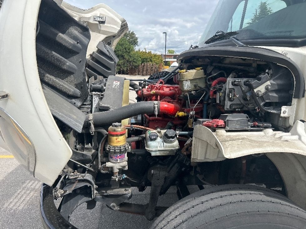 Medium Duty Box Truck-Light and Medium Duty Trucks-Freightliner-2020-M2-Abbotsford-BC-144,090\n\t\tkm-$ 77,000 - Image 24