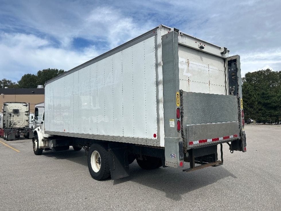 Medium Duty Box Truck-Light and Medium Duty Trucks-Freightliner-2020-M2-Abbotsford-BC-144,090\n\t\tkm-$ 77,000 - Image 6