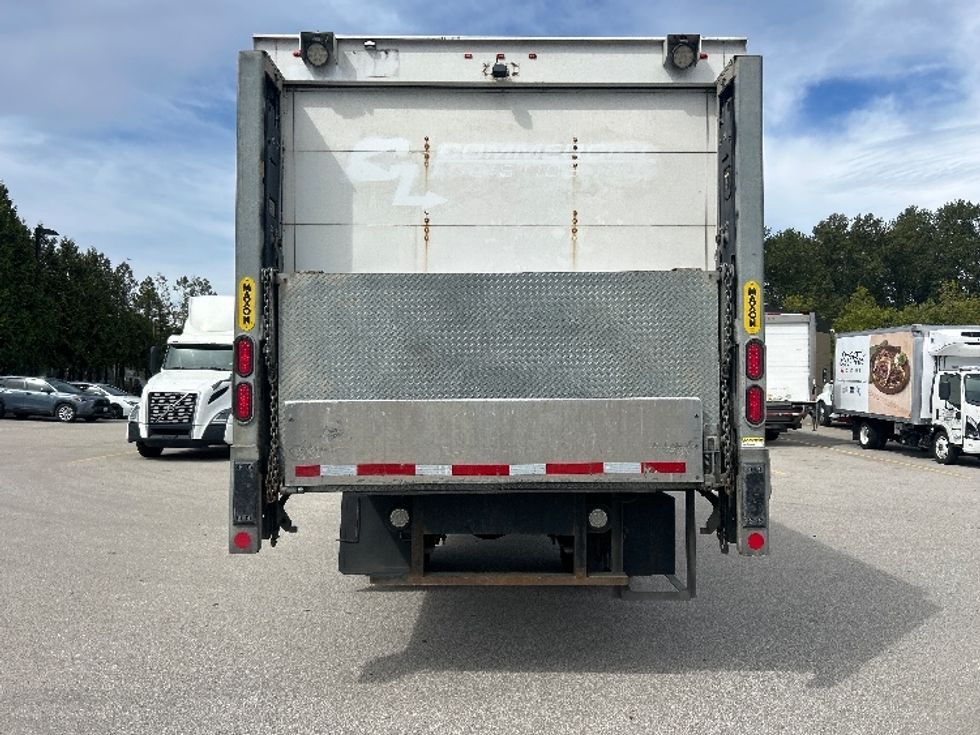 Medium Duty Box Truck-Light and Medium Duty Trucks-Freightliner-2020-M2-Abbotsford-BC-144,090\n\t\tkm-$ 77,000 - Image 7