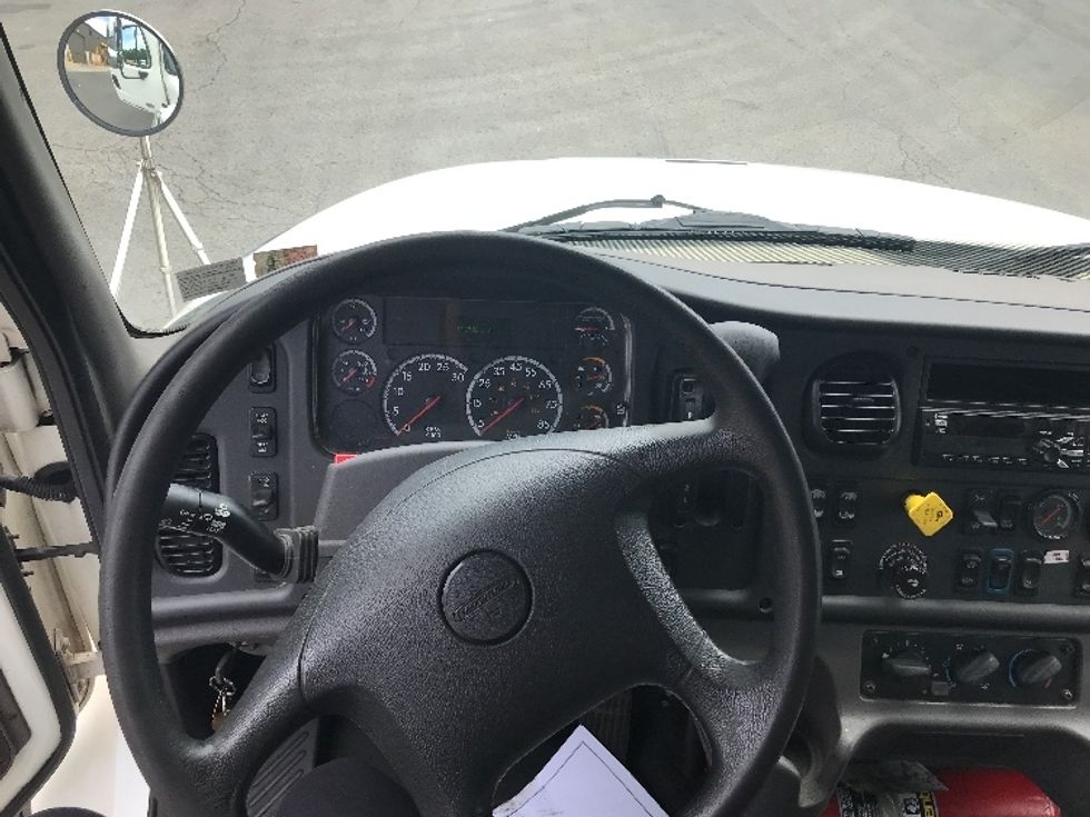 Medium Duty Box Truck-Light and Medium Duty Trucks-Freightliner-2020-M2-Akron-OH-101,555\n\t\tmiles-$ 62,000 - Image 16