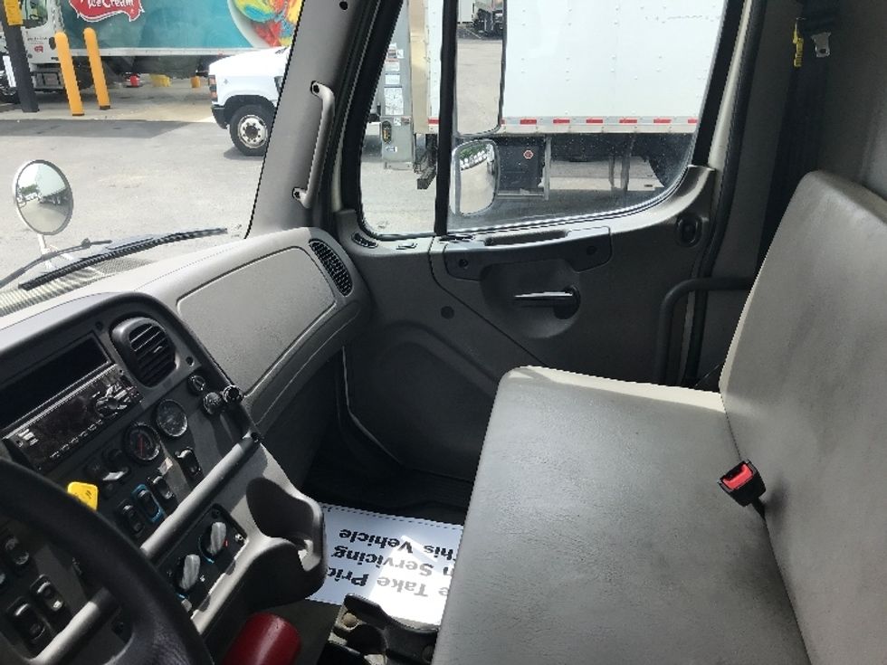 Medium Duty Box Truck-Light and Medium Duty Trucks-Freightliner-2020-M2-Akron-OH-101,555\n\t\tmiles-$ 62,000 - Image 18
