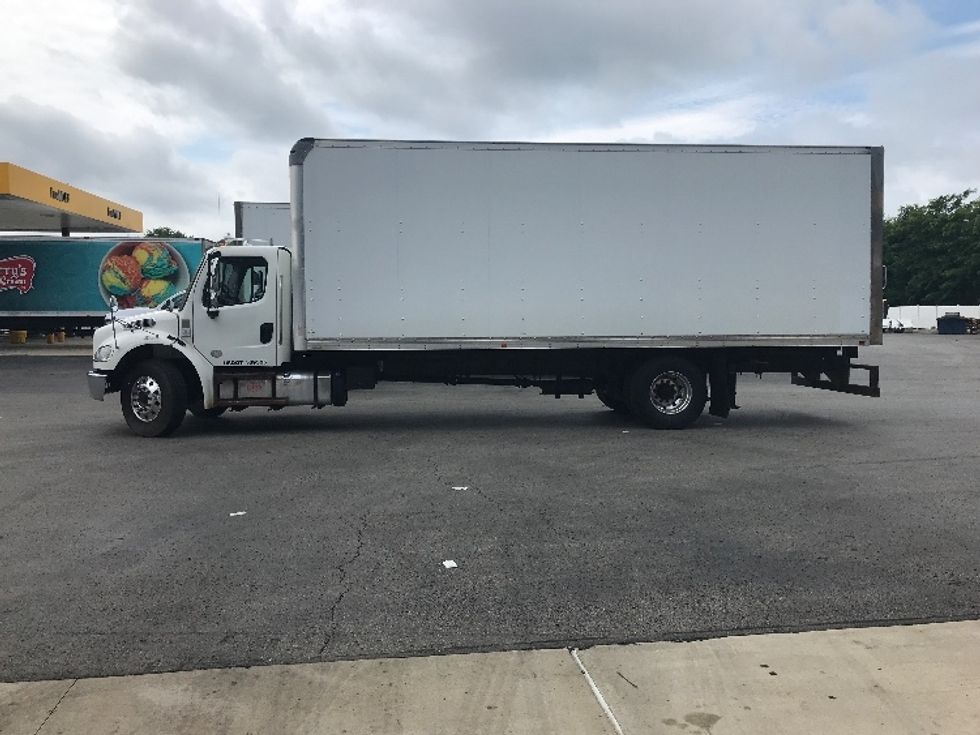 Medium Duty Box Truck-Light and Medium Duty Trucks-Freightliner-2020-M2-Akron-OH-101,555\n\t\tmiles-$ 62,000 - Image 4