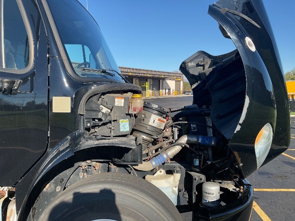 Medium Duty Box Truck-Light and Medium Duty Trucks-Freightliner-2020-M2-Akron-OH-152,611\n\t\tmiles-$ 58,000 - Image 23