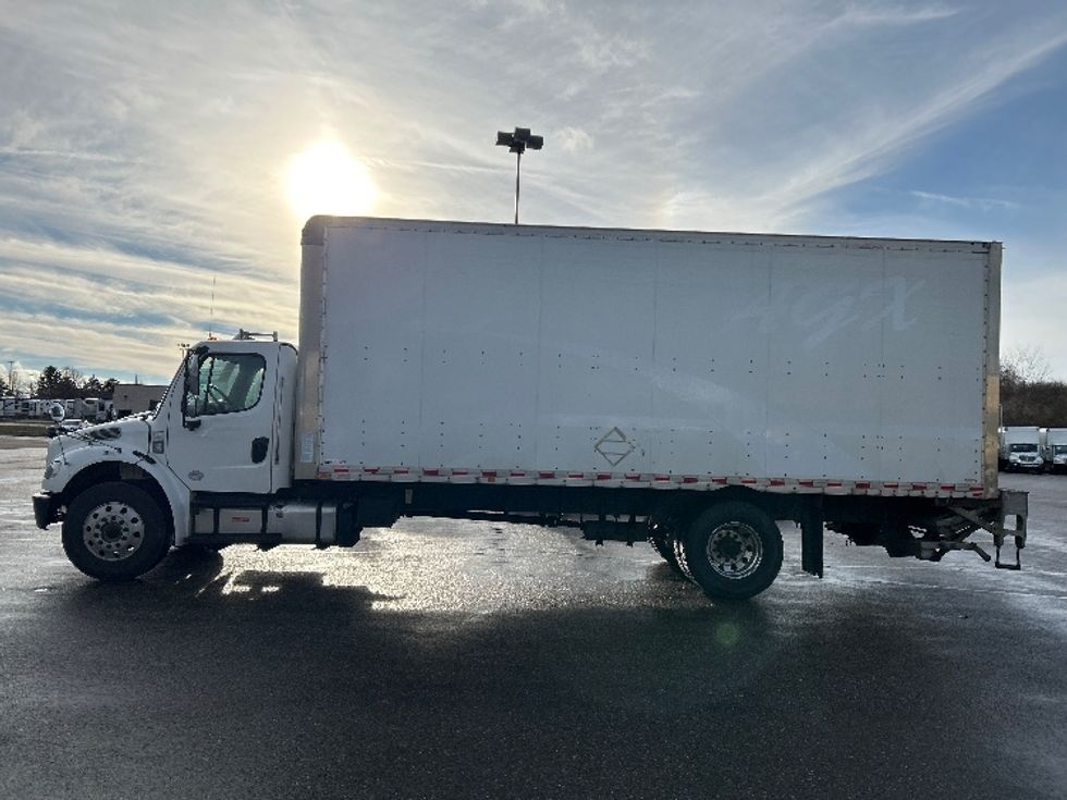 Medium Duty Box Truck-Light and Medium Duty Trucks-Freightliner-2020-M2-Akron-OH-167,914\n\t\tmiles-$ 54,750 - Image 4