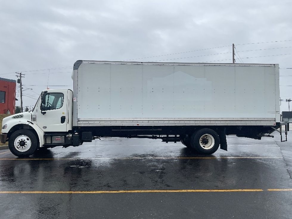 Medium Duty Box Truck-Light and Medium Duty Trucks-Freightliner-2020-M2-Akron-OH-177,577\n\t\tmiles-$ 49,000 - Image 4