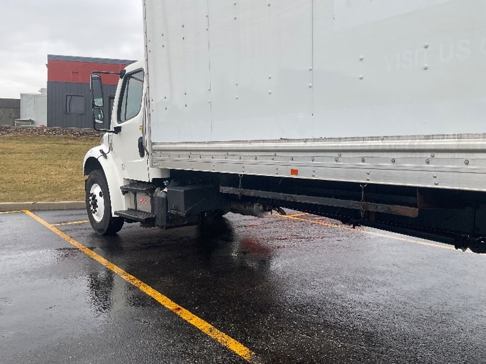 Medium Duty Box Truck-Light and Medium Duty Trucks-Freightliner-2020-M2-Akron-OH-177,577\n\t\tmiles-$ 49,000 - Image 5