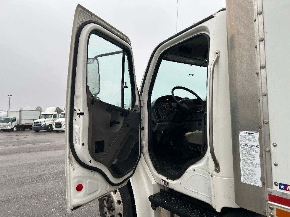 Medium Duty Box Truck-Light and Medium Duty Trucks-Freightliner-2020-M2-Akron-OH-182,748\n\t\tmiles-$ 50,500 - Image 16