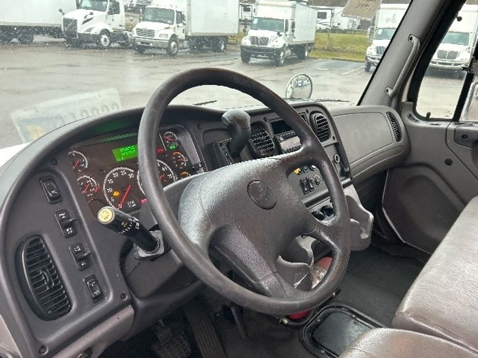 Medium Duty Box Truck-Light and Medium Duty Trucks-Freightliner-2020-M2-Akron-OH-182,748\n\t\tmiles-$ 50,500 - Image 17