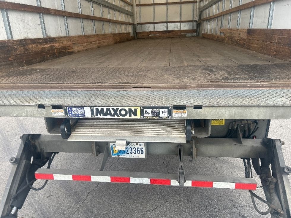 Medium Duty Box Truck-Light and Medium Duty Trucks-Freightliner-2020-M2-Akron-OH-186,931\n\t\tmiles-$ 40,250 - Image 10