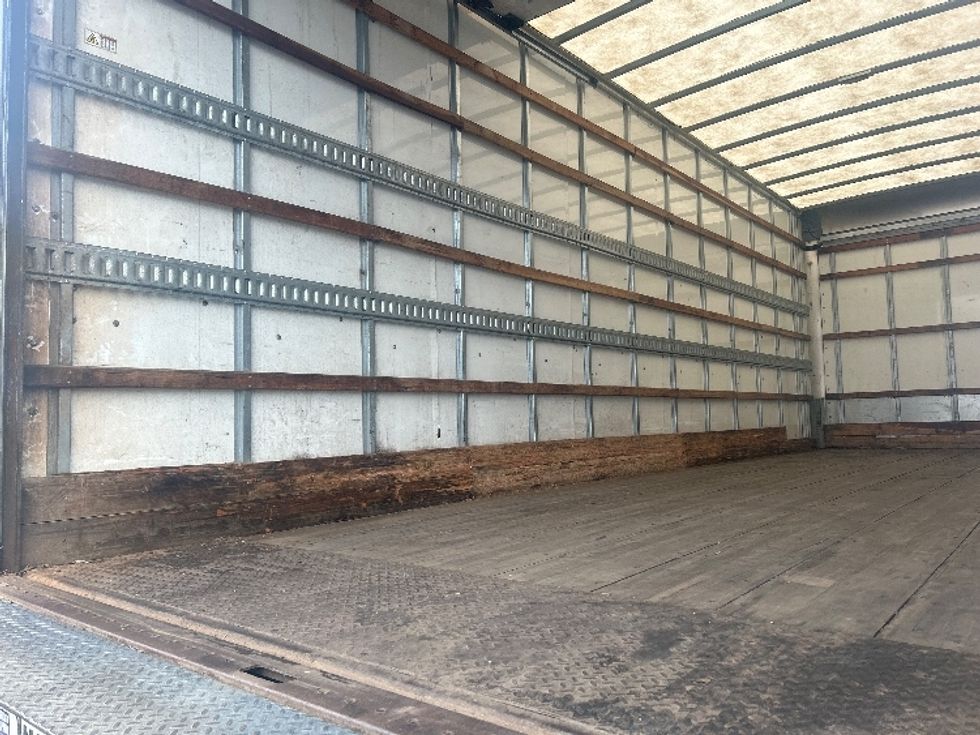 Medium Duty Box Truck-Light and Medium Duty Trucks-Freightliner-2020-M2-Akron-OH-186,931\n\t\tmiles-$ 40,250 - Image 11