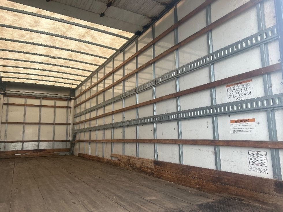 Medium Duty Box Truck-Light and Medium Duty Trucks-Freightliner-2020-M2-Akron-OH-186,931\n\t\tmiles-$ 40,250 - Image 12