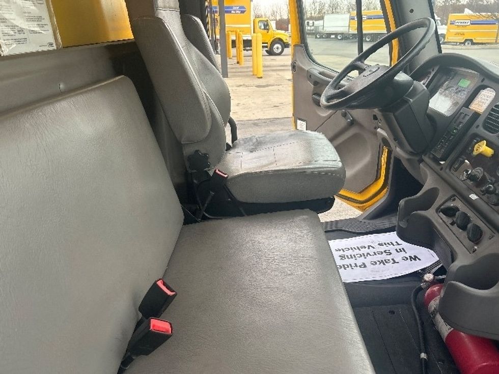 Medium Duty Box Truck-Light and Medium Duty Trucks-Freightliner-2020-M2-Akron-OH-186,931\n\t\tmiles-$ 40,250 - Image 22