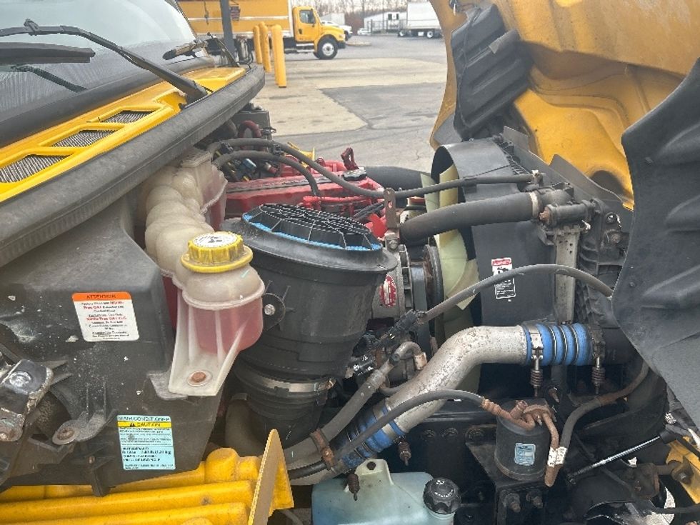 Medium Duty Box Truck-Light and Medium Duty Trucks-Freightliner-2020-M2-Akron-OH-186,931\n\t\tmiles-$ 40,250 - Image 23